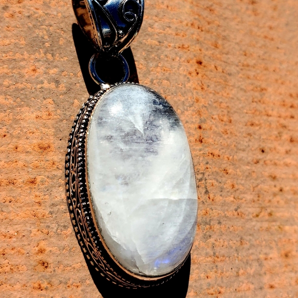 New Rainbow Moonstone 925 Silver Pendant. - Picture 9 of 9